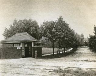Image of the Main Gate of Chevy Chase School c.1918